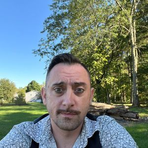 Meet your Posher, Christopher